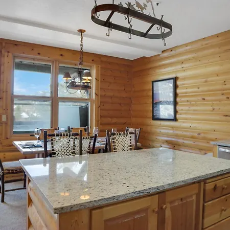 Comstock 203 Condo
